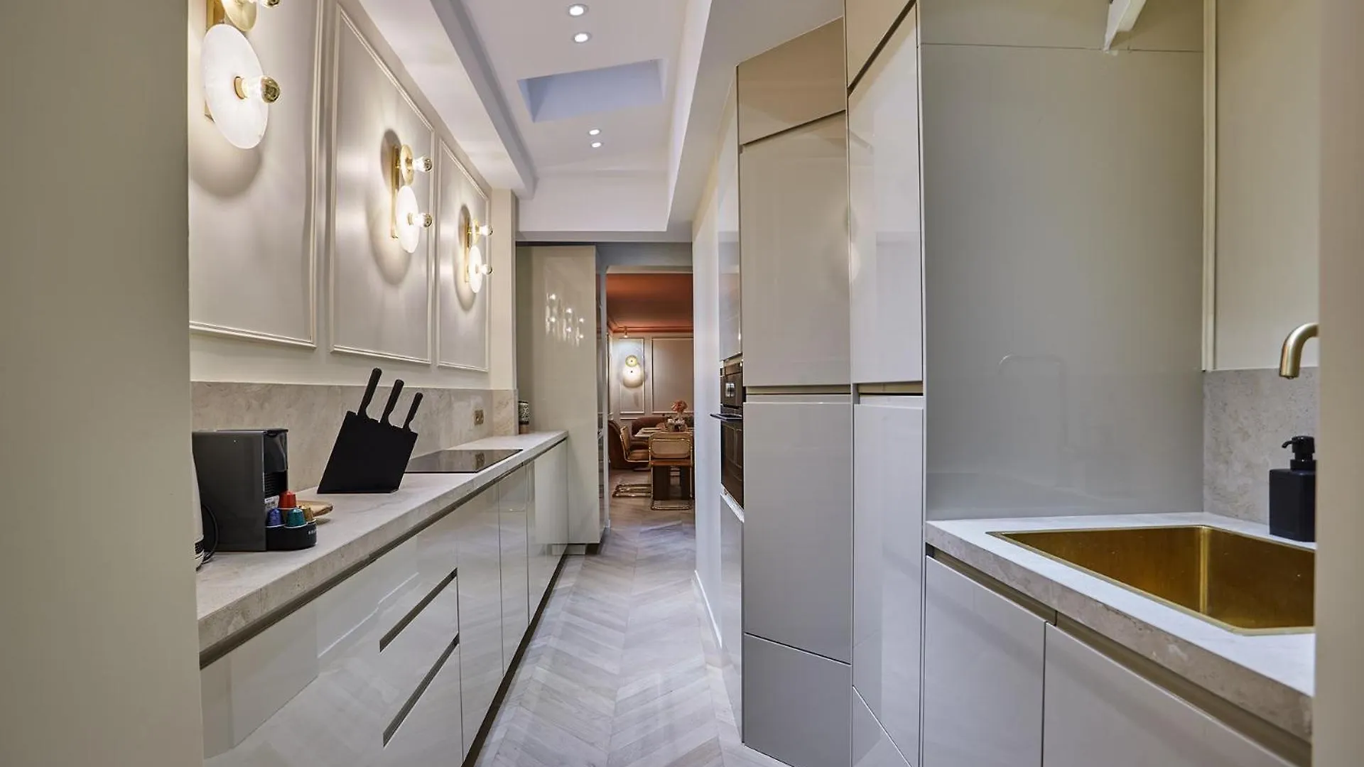 Apartment 3 Bedrooms Center Of Paris By Studio Prestige